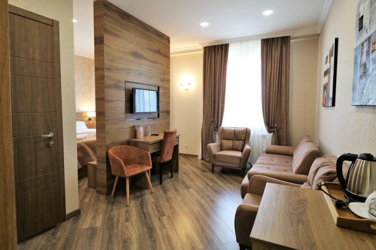 Luxury Aparthotel 5Rooms In Tbilisi Center Ngoại thất bức ảnh