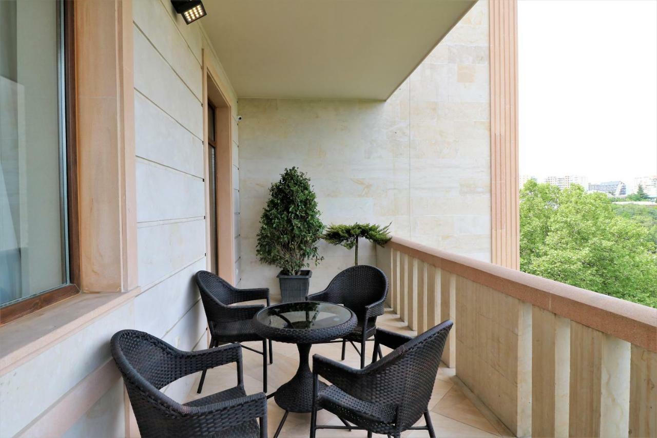 Luxury Aparthotel 5Rooms In Tbilisi Center Ngoại thất bức ảnh