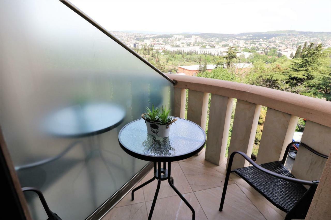 Luxury Aparthotel 5Rooms In Tbilisi Center Ngoại thất bức ảnh